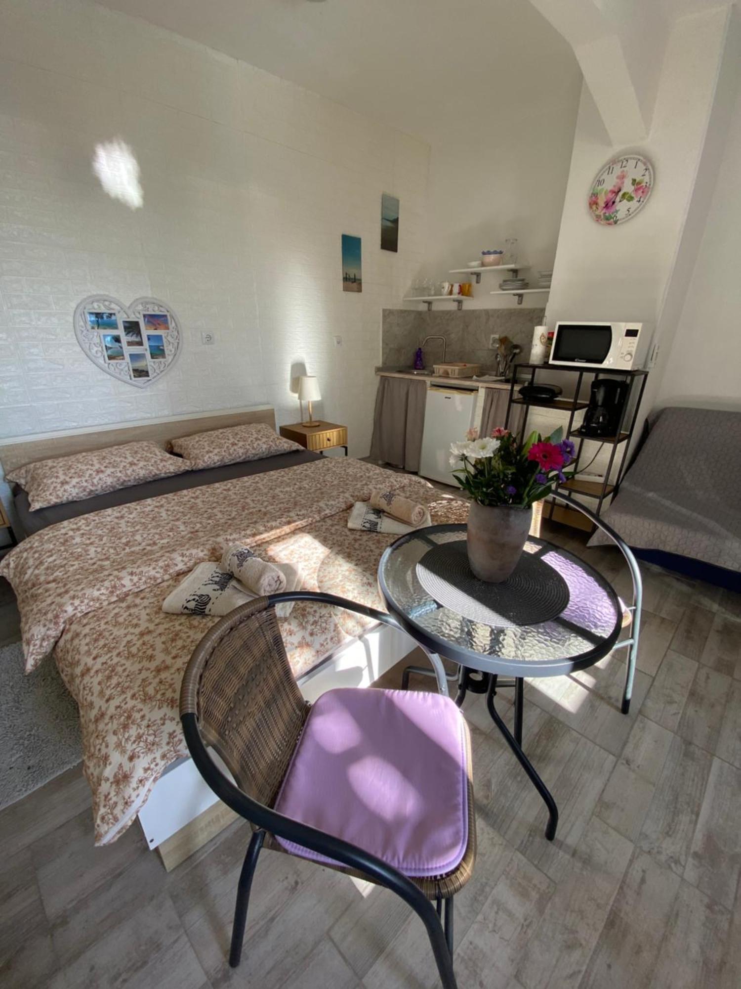 Apartman Maja Pula Exteriör bild