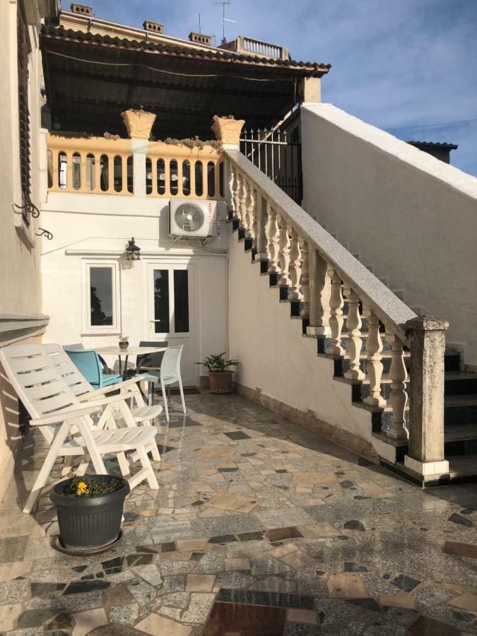 Apartman Maja Pula Exteriör bild