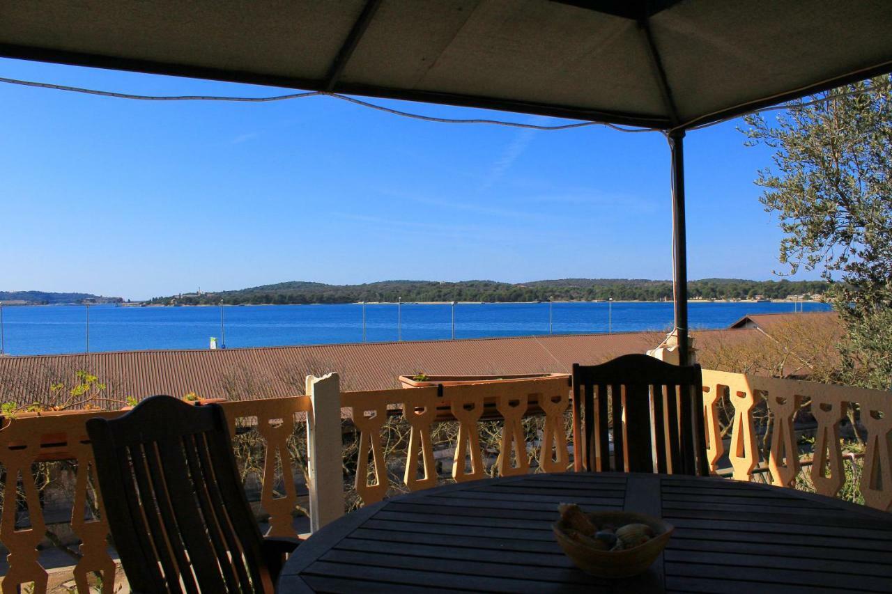 Apartman Maja Pula Exteriör bild